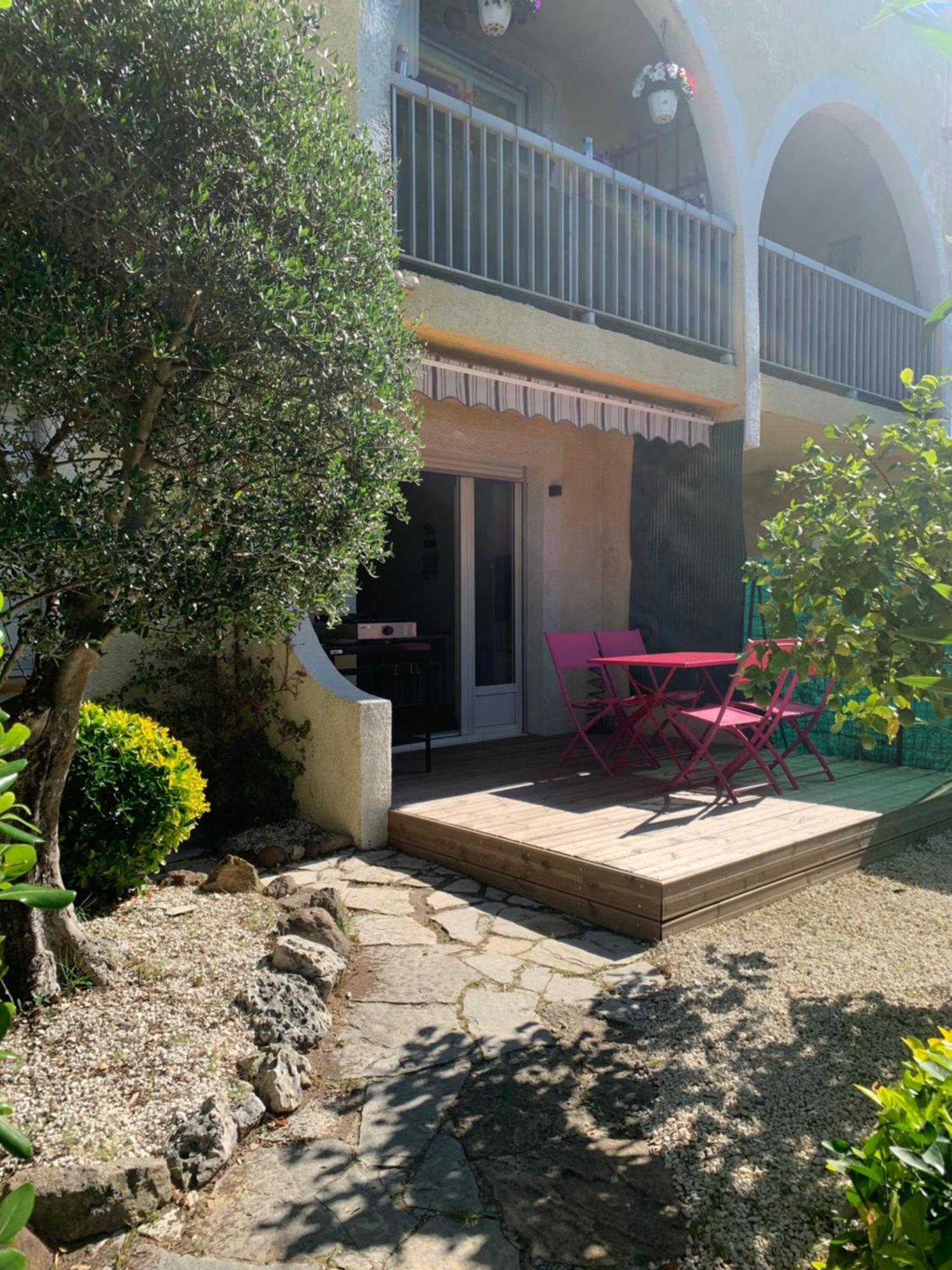 Beau T2 Avec Jardin Frejus Plage Экстерьер фото